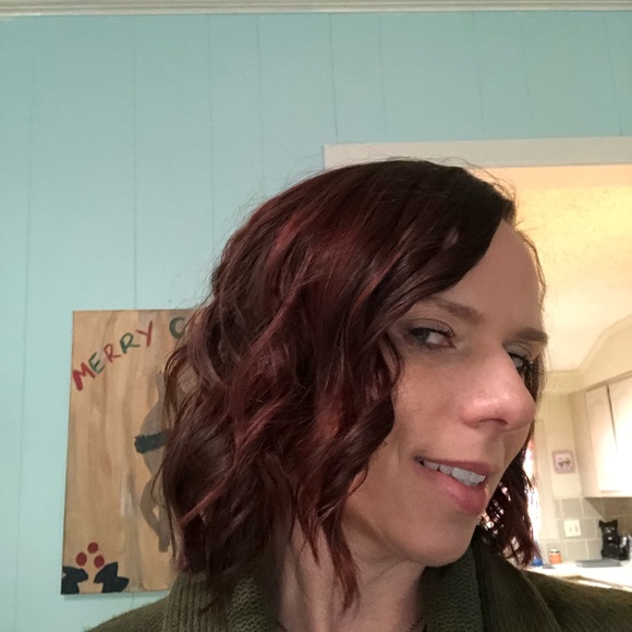 Meet your Posher, Roberta - Picture 2 of 3